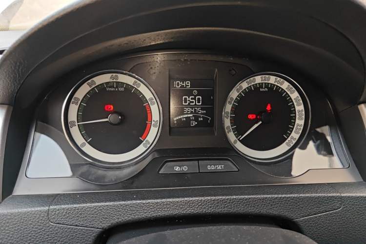 Used Skoda Rapid 2019 1.5L Manual Comfort Edition China VI Standard Instrument Cluster