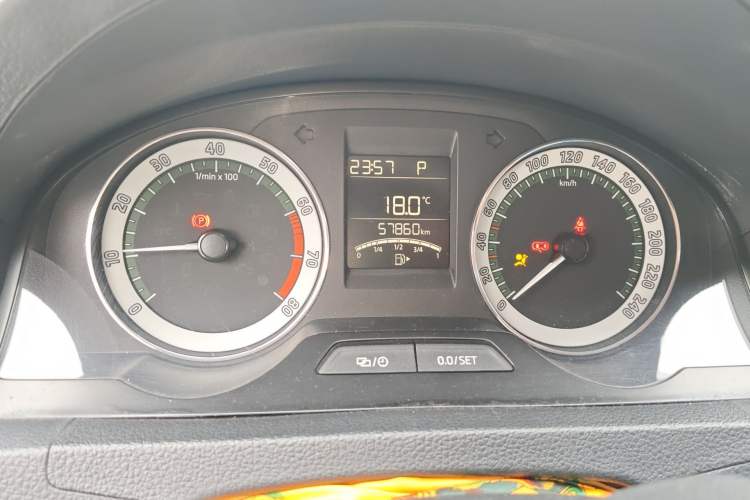 Used Skoda Rapid 2019 1.5L Automatic Comfort Edition China VI Standard Instrument Cluster