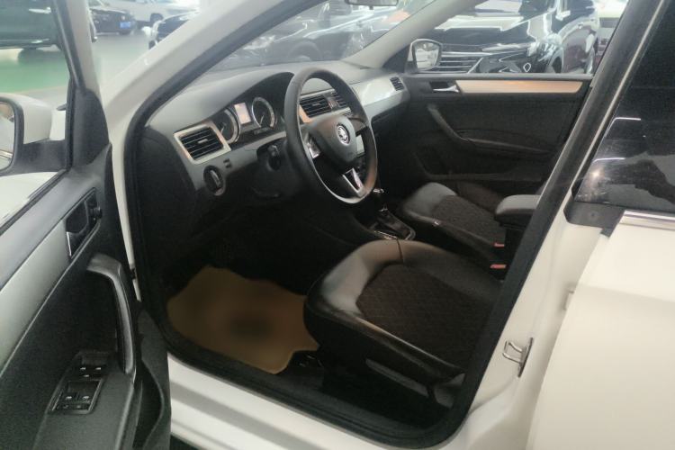 Used Skoda Rapid 2019 1.5L Automatic Comfort Edition China VI Standard Interior 1