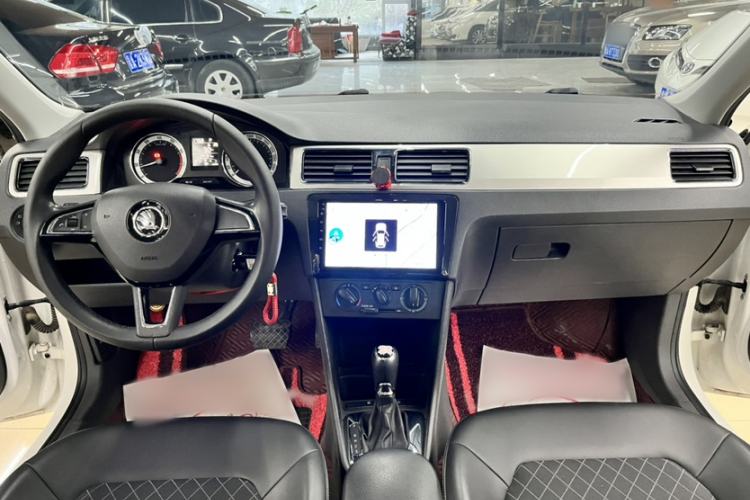 Used Skoda Rapid 2019 1.5L Automatic Comfort Edition China VI Standard Interior 1