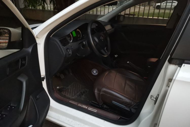 Used Skoda Rapid 2019 Revised Version 1.5L Manual Standard Edition China VI Interior 3