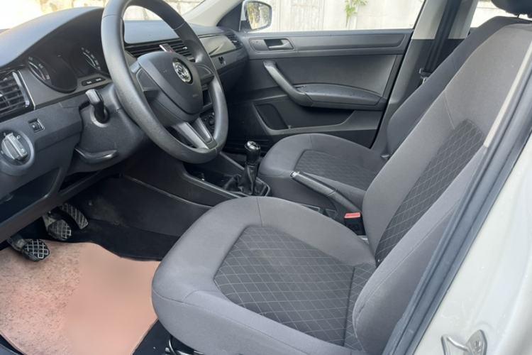 Used Skoda Rapid 2019 Revised Version 1.5L Manual Standard Edition China VI Interior 3