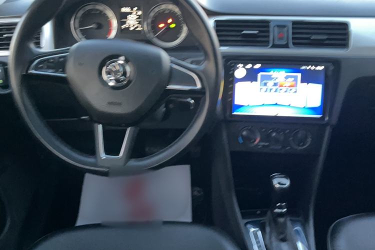 Used Skoda Rapid 2019 1.5L Automatic Comfort Edition China VI Standard Interior 3