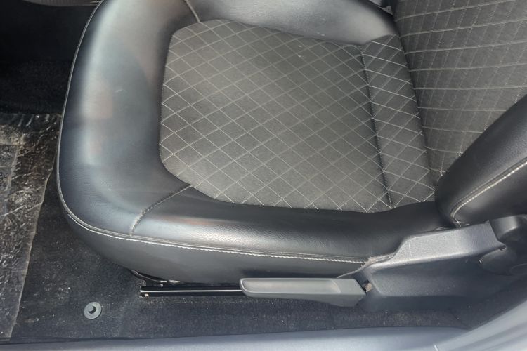 Used Skoda Rapid 2019 1.5L Automatic Comfort Edition China VI Standard Interior 6