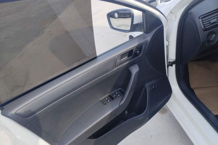 Used Skoda Rapid 2019 Revised Version 1.5L Automatic Standard Edition China VI Interior 7