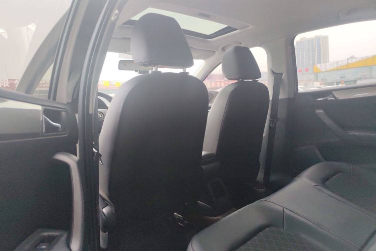 Used Skoda Rapid 2019 1.5L Automatic Comfort Edition China VI Standard Interior 8