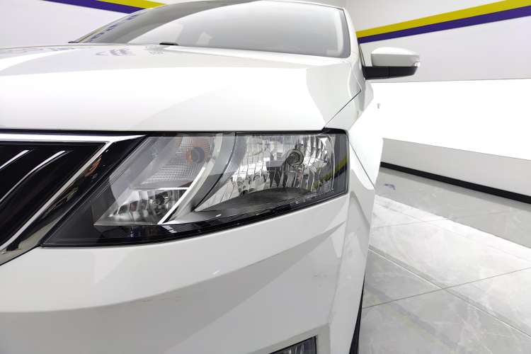 Used Skoda Rapid 2019 1.5L Automatic Comfort Edition China VI Standard Left Front Headlight