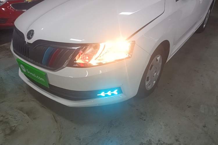 Used Skoda Rapid 2019 1.5L Automatic Standard Edition Left Front Headlight