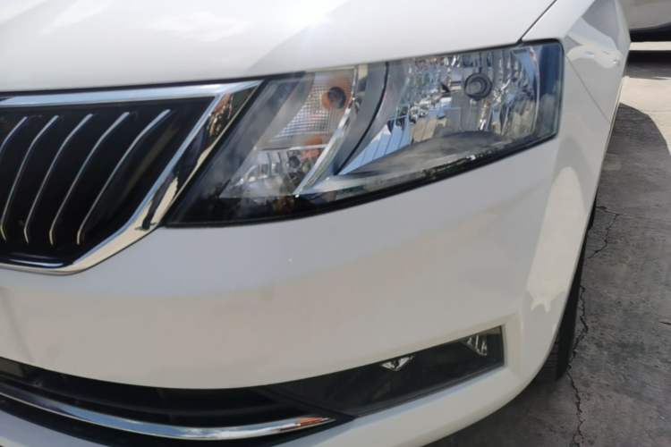 Used Skoda Rapid 2019 1.5L Manual Comfort Edition China VI Standard Left Front Headlight