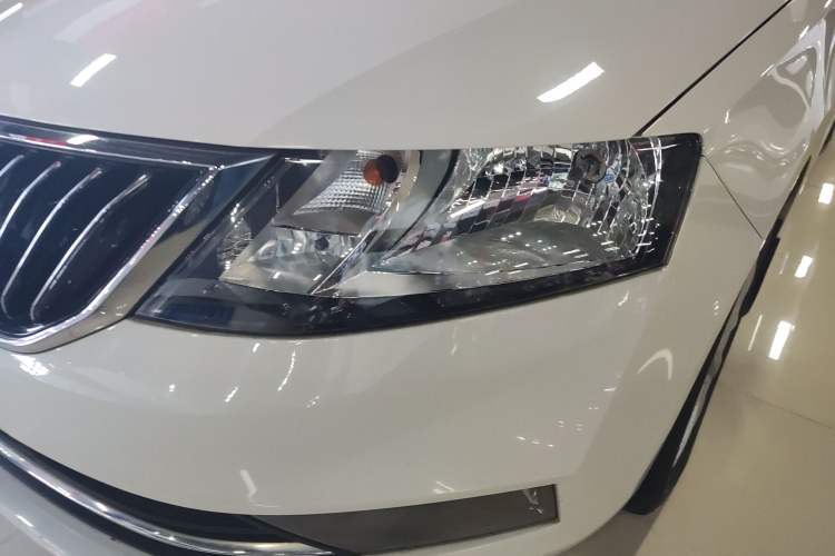 Used Skoda Rapid 2019 1.5L Automatic Comfort Edition China V Standard Left Front Headlight