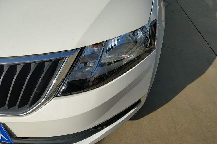 Used Skoda Rapid 2019 Revised Version 1.5L Manual Standard Edition China VI Left Front Headlight