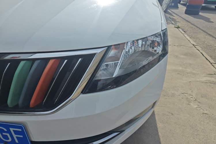 Used Skoda Rapid 2019 1.5L Automatic Comfort Edition China V Standard Left Front Headlight
