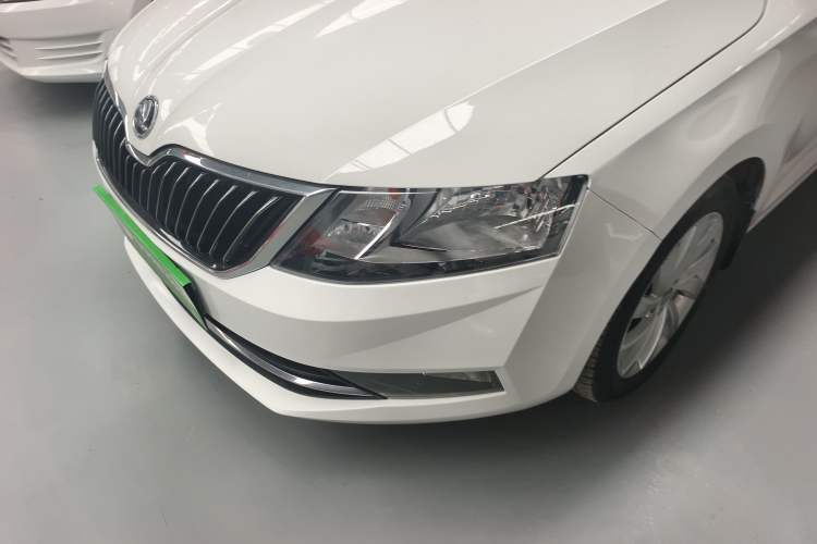 Used Skoda Rapid 2019 1.5L Automatic Comfort Edition China VI Standard Left Front Headlight