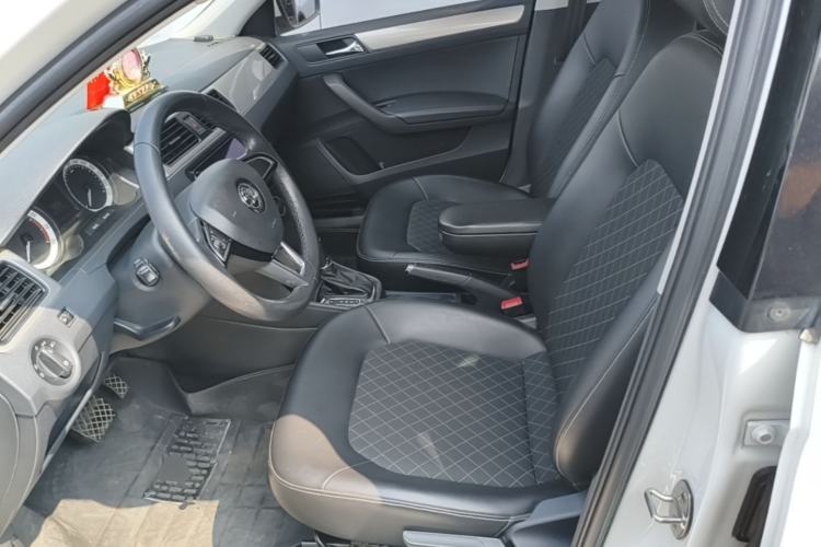 Used Skoda Rapid 2019 1.5L Automatic Comfort Edition China VI Standard Left Front Seat