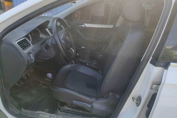 Used Skoda Rapid 2019 1.5L Manual Comfort Edition China VI Standard Left Front Seat