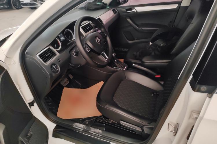 Used Skoda Rapid 2019 1.5L Automatic Comfort Edition China VI Standard Left Front Seat