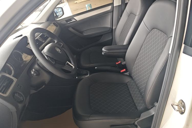 Used Skoda Rapid 2019 1.5L Automatic Comfort Edition China VI Standard Left Front Seat