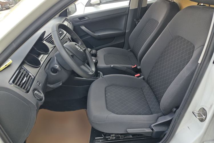 Used Skoda Rapid 2019 Revised Version 1.5L Manual Entry-Level Edition China VI Left Front Seat
