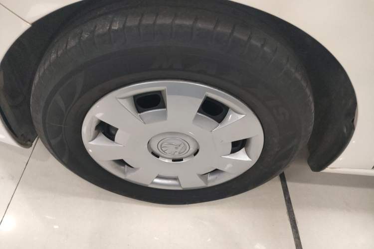Used Skoda Rapid 2019 1.5L Automatic Standard Edition Left Front Wheel Hub