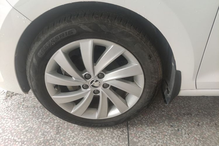 Used Skoda Rapid 2019 1.5L Manual Comfort Edition China V Standard Left Front Wheel Hub
