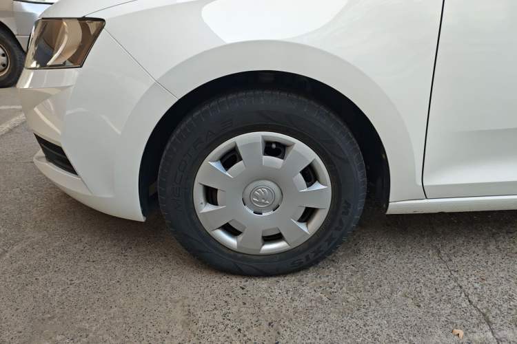 Used Skoda Rapid 2019 Revised Version 1.5L Automatic Standard Edition China VI Left Front Wheel Hub
