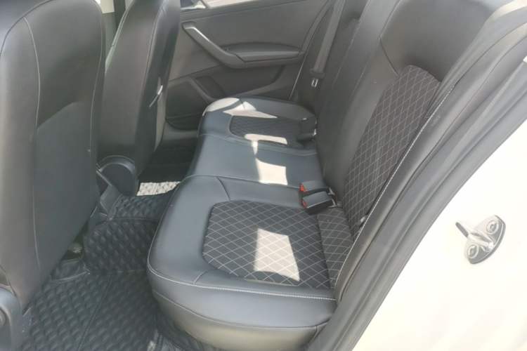 Used Skoda Rapid 2019 1.5L Manual Comfort Edition China VI Standard Left Rear Seat