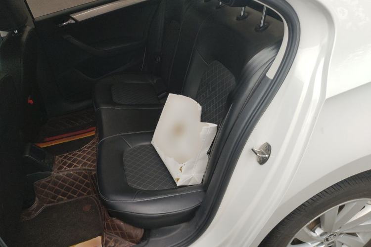 Used Skoda Rapid 2019 1.5L Manual Comfort Edition China VI Standard Left Rear Seat