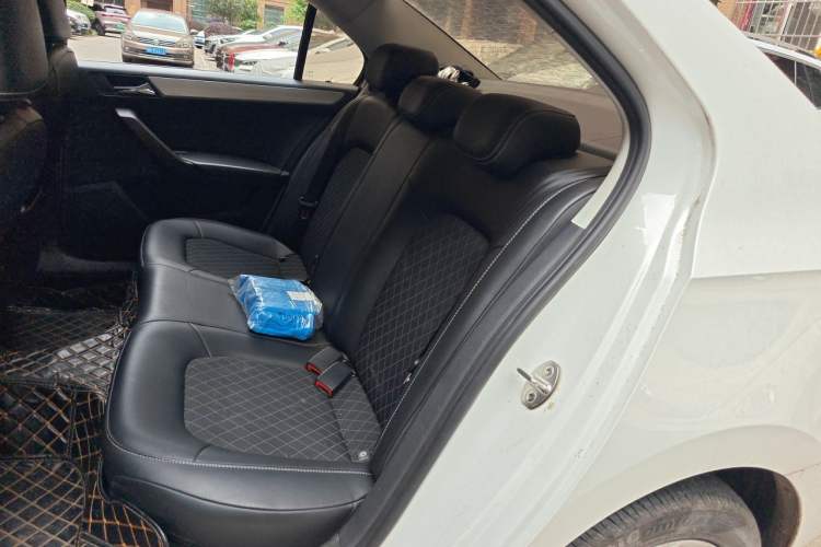 Used Skoda Rapid 2019 1.5L Manual Comfort Edition China VI Standard Left Rear Seat