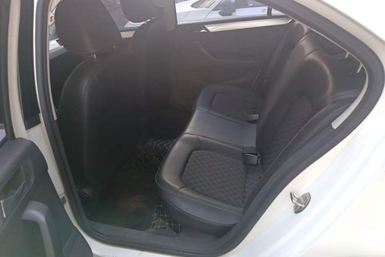 Used Skoda Rapid 2019 1.5L Automatic Comfort Edition China V Standard Left Rear Seat