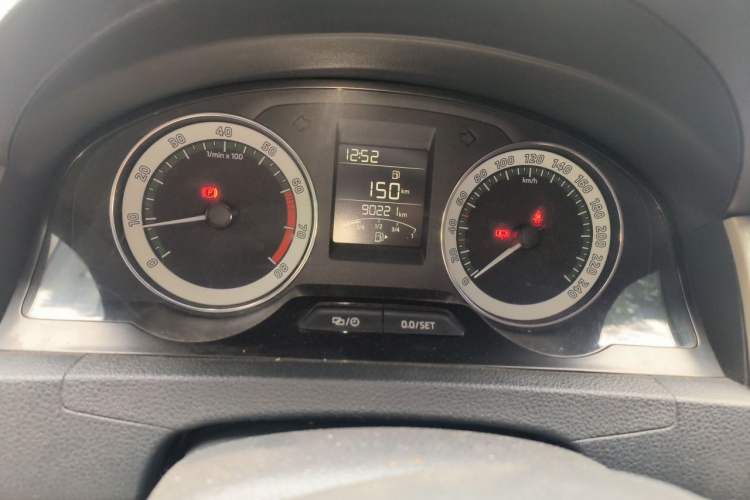 Used Skoda Rapid 2019 1.5L Manual Comfort Edition China V Standard Odometer Close Up