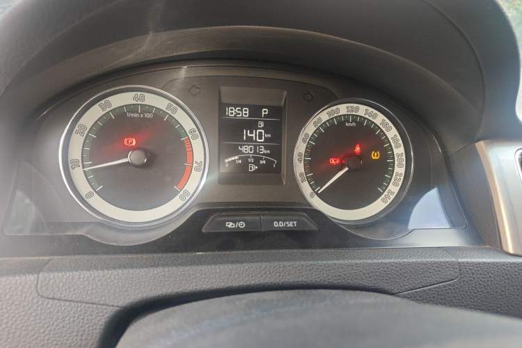 Used Skoda Rapid 2019 1.5L Automatic Comfort Edition China V Standard Odometer Close Up