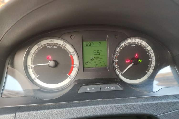 Used Skoda Rapid 2019 Revised Version 1.5L Automatic Standard Edition China VI Odometer Close Up