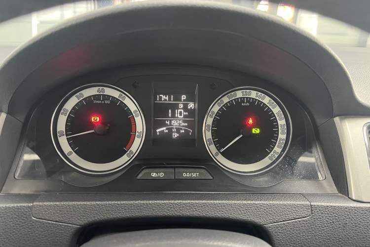 Used Skoda Rapid 2019 1.5L Automatic Comfort Edition China V Standard Odometer Close Up