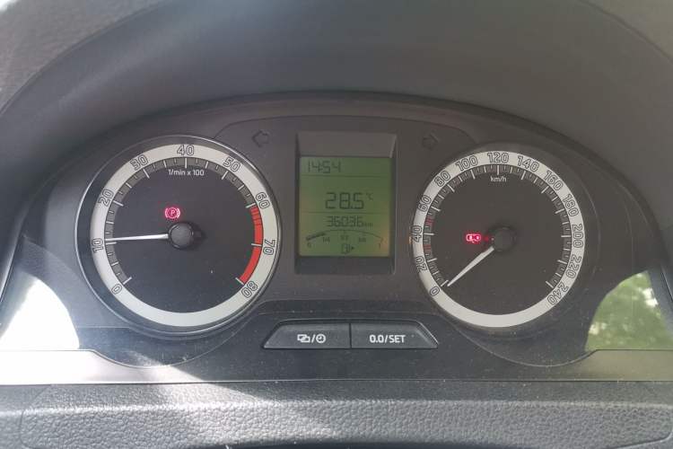 Used Skoda Rapid 2019 Revised Version 1.5L Manual Standard Edition China VI Odometer Close Up