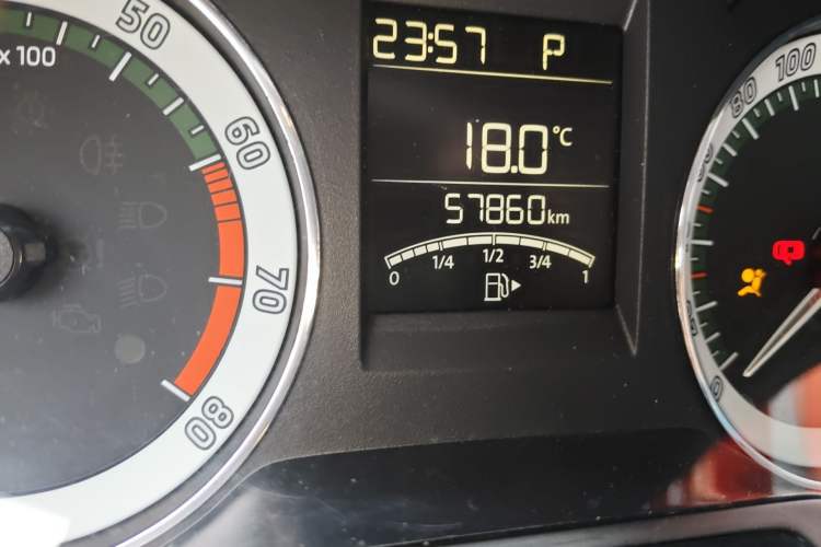 Used Skoda Rapid 2019 1.5L Automatic Comfort Edition China VI Standard Odometer Close Up