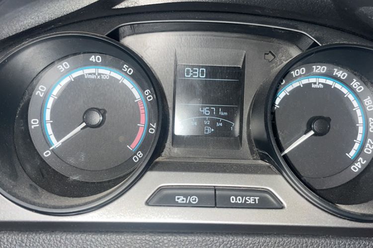 Used Skoda Rapid 2019 Revised Version 1.5L Manual Standard Edition China VI Odometer Close Up