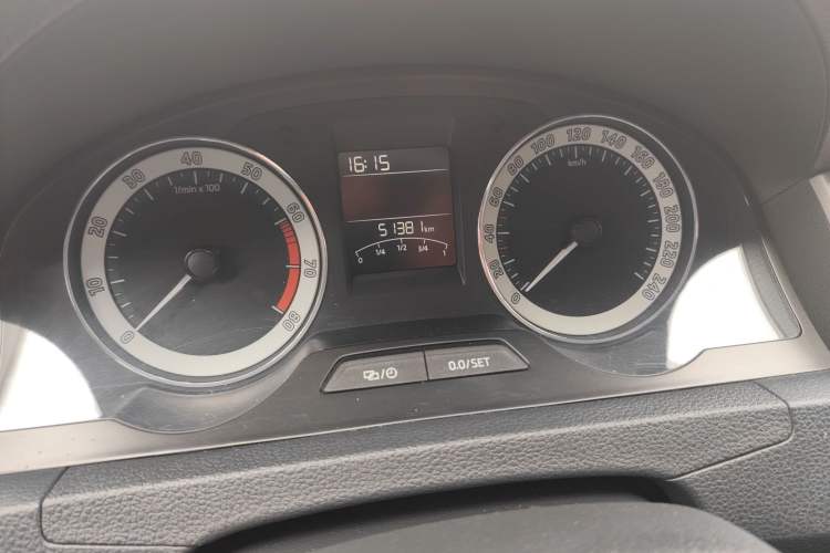 Used Skoda Rapid 2019 1.5L Automatic Comfort Edition China VI Standard Odometer Close Up
