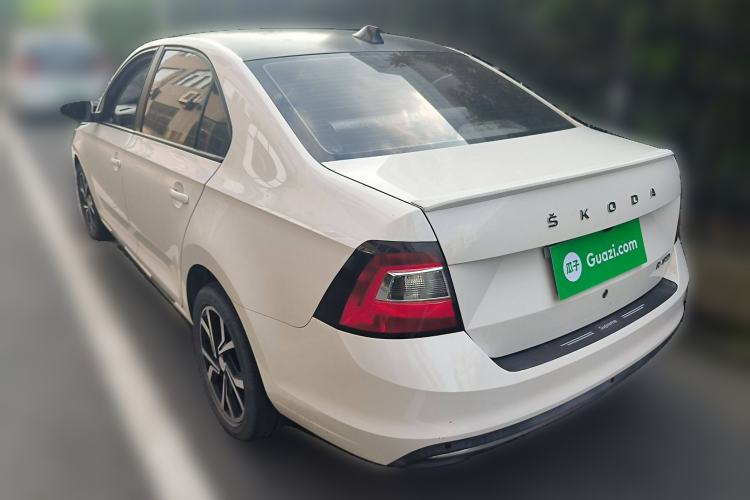 Used Skoda Rapid 2019 1.5L Automatic Standard Edition Rear Left 45 Deg