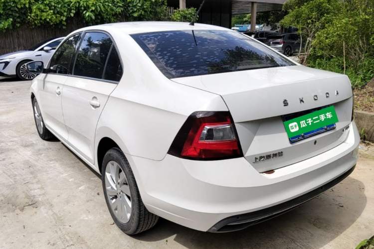 Used Skoda Rapid 2019 1.5L Automatic Comfort Edition China VI Standard Rear Left 45 Deg
