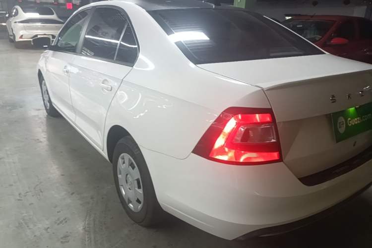 Used Skoda Rapid 2019 1.5L Automatic Standard Edition Rear Left 45 Deg
