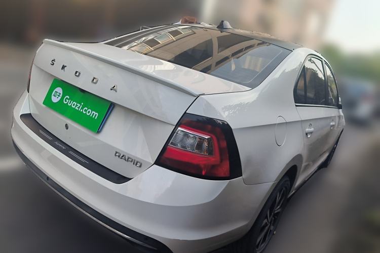 Used Skoda Rapid 2019 1.5L Automatic Standard Edition Rear Right 45 Deg
