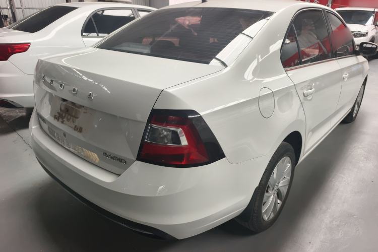 Used Skoda Rapid 2019 1.5L Automatic Comfort Edition China VI Standard Rear Right 45 Deg