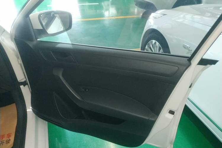 Used Skoda Rapid 2019 Revised Version 1.5L Manual Standard Edition China VI Right Front Door Interior