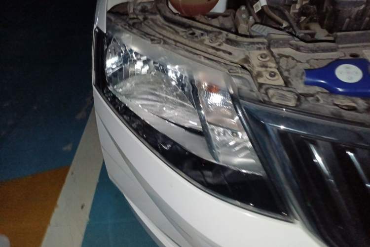 Used Skoda Rapid 2019 1.5L Automatic Comfort Edition China V Standard Right Front Headlight