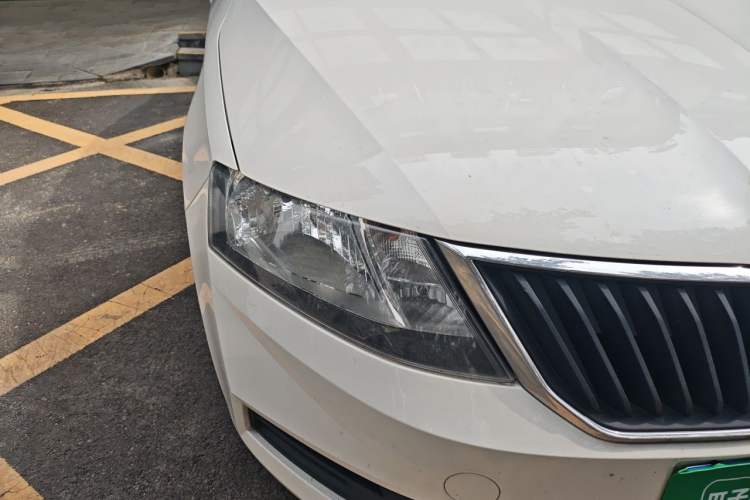 Used Skoda Rapid 2019 1.5L Manual Entry-Level Version Right Front Headlight