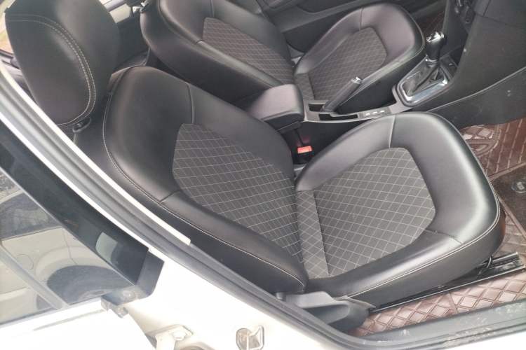 Used Skoda Rapid 2019 1.5L Automatic Comfort Edition China V Standard Right Front Seat