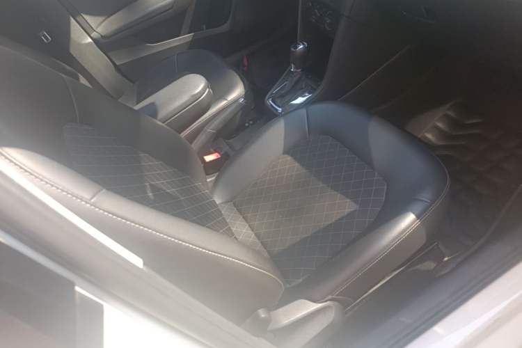 Used Skoda Rapid 2019 1.5L Automatic Comfort Edition China V Standard Right Front Seat