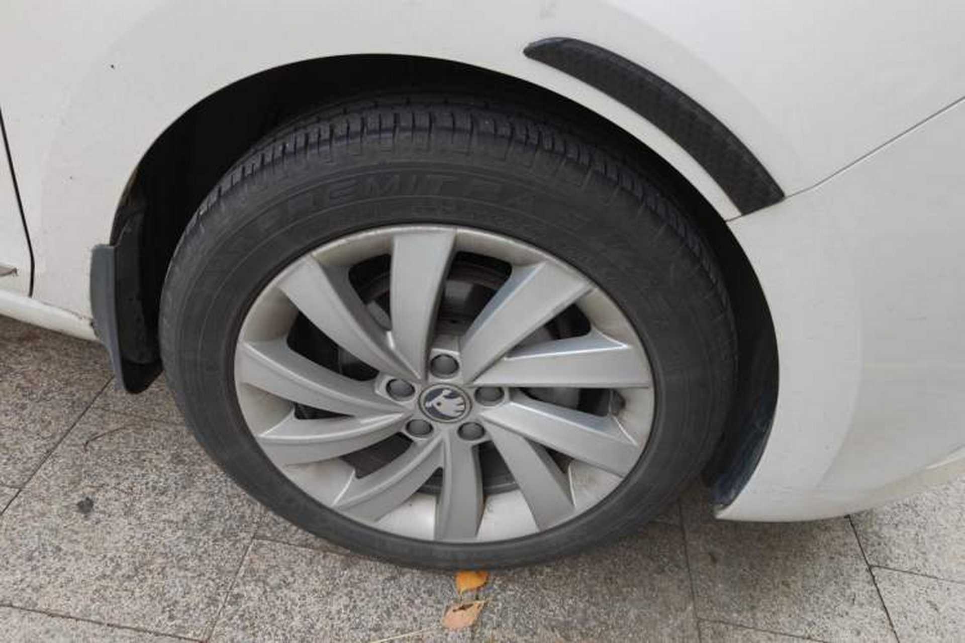 Used Skoda Rapid 2019 1.5L Automatic Comfort Edition China V Standard Right Front Wheel Hub