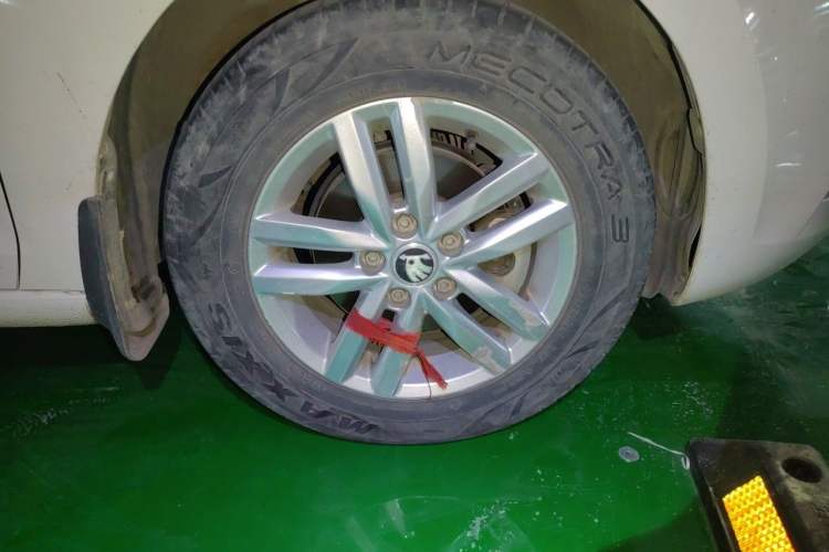 Used Skoda Rapid 2019 Revised Version 1.5L Manual Entry-Level Edition China VI Right Front Wheel Hub