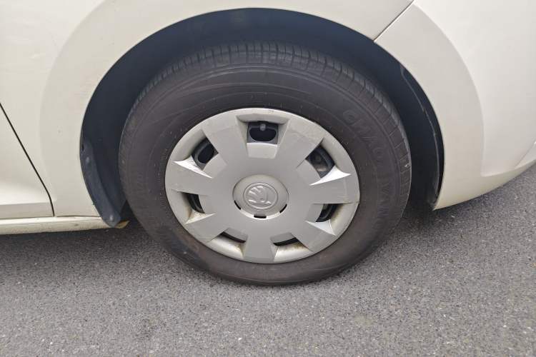 Used Skoda Rapid 2019 Revised Version 1.5L Automatic Standard Edition China VI Right Front Wheel Hub
